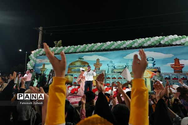 اجرا سرود همگانی به‌مناسبت میلاد امام رضا (ع)