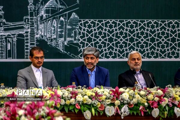 نخستین نشست استانداران مرزی جمهوری اسلامی ایران و اقلیم کردستان عراق در ارومیه