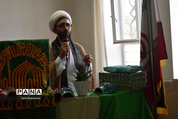 حضور خدام حرم رضوی درهنرستان کارو دانش الزهرای بهاباد