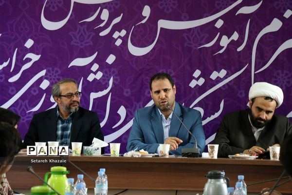 نشست تشکل‌های دانش‌آموزی خراسان رضوی با وزیر آموزش و پرورش