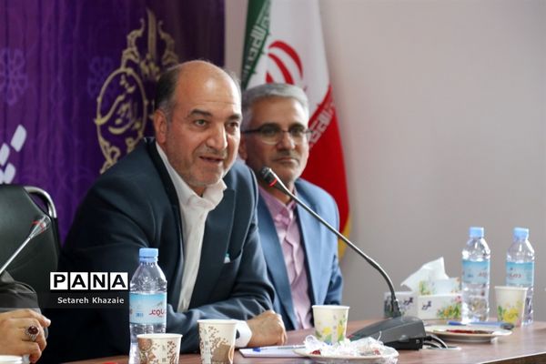 نشست تشکل‌های دانش‌آموزی خراسان رضوی با وزیر آموزش و پرورش