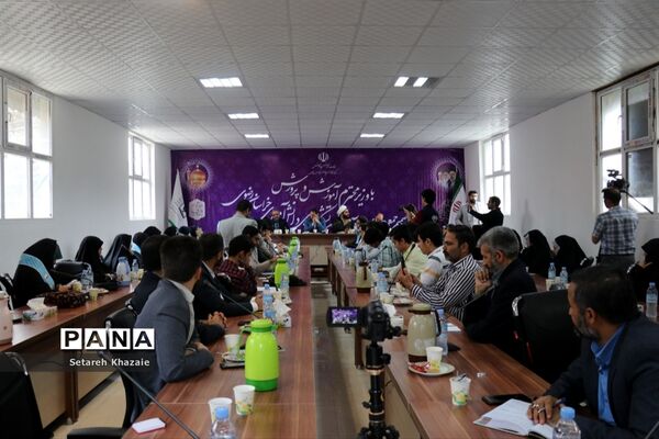 نشست تشکل‌های دانش‌آموزی خراسان رضوی با وزیر آموزش و پرورش