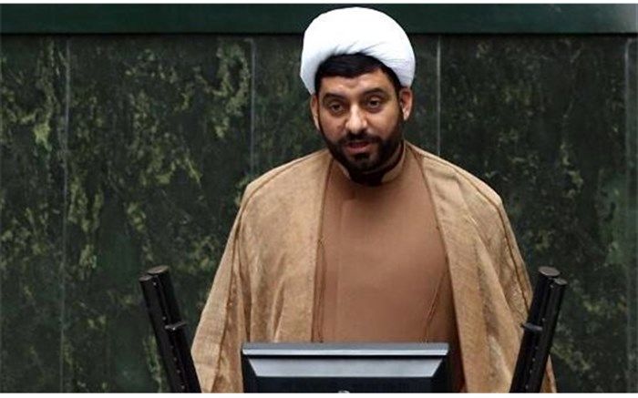 مجلس و دولت باید به تأسی از امام، قله‌های جمهوری اسلامی را فراموش نکنند