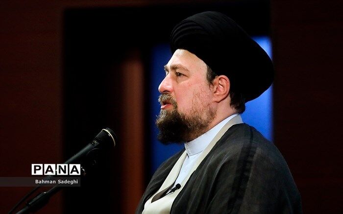 پیام انقلاب ایران بازگشت معنویت به عرصه اجتماعی بود