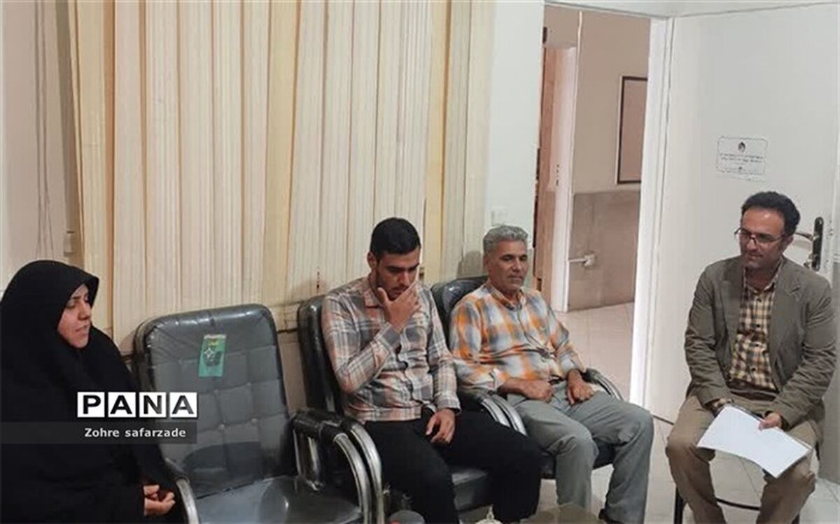 حفظ و اشاعه مکتب امام خمینی(ره) در ساحت تعلیم و تربیت برای پرورش نسل انقلابی، ضروری  است