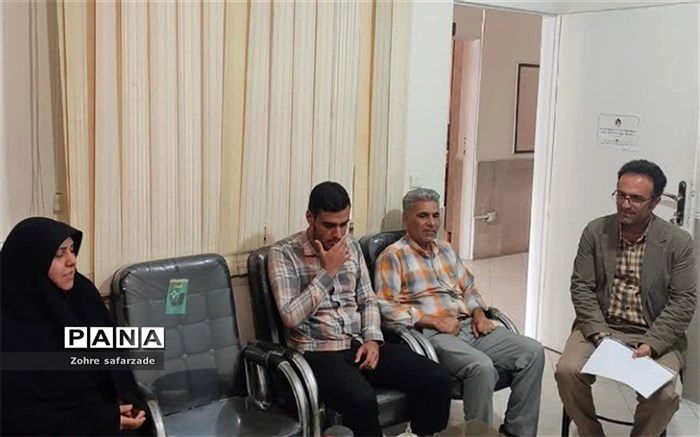 حفظ و اشاعه مکتب امام خمینی(ره) در ساحت تعلیم و تربیت برای پرورش نسل انقلابی، ضروری  است