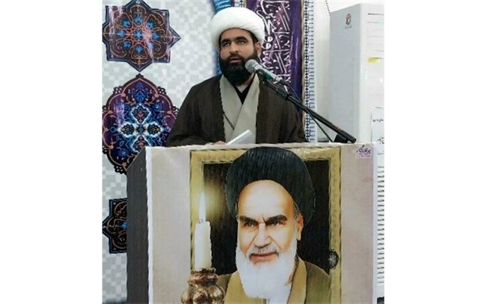 مکتب امام خمینی (ره) کامل و بر اساس دین اسلام است