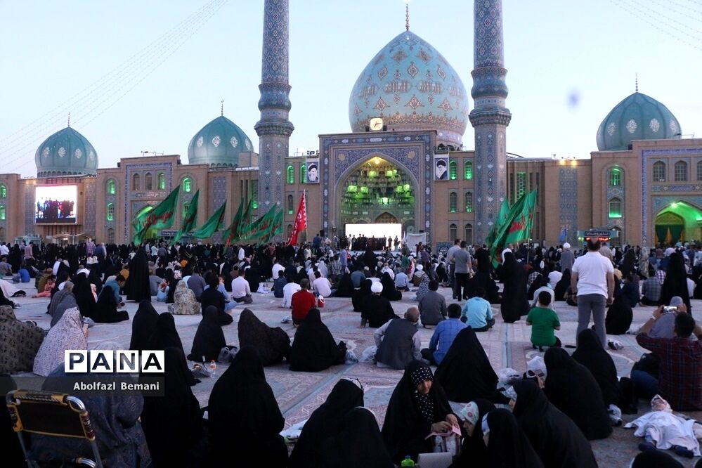 همایش طلایه‌داران احداث صحن و شبستان بانوی صبور کربلا