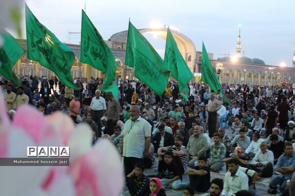 گردهمایی طلایه‌داران ساخت صحن و شبستان حضرت زینب کبری (س) در کربلا