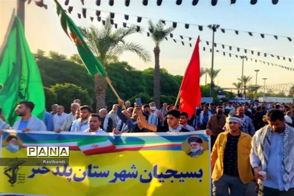 حضور گسترده مردم در سی و چهارمین سالروز ارتحال امام خمینی(ره)