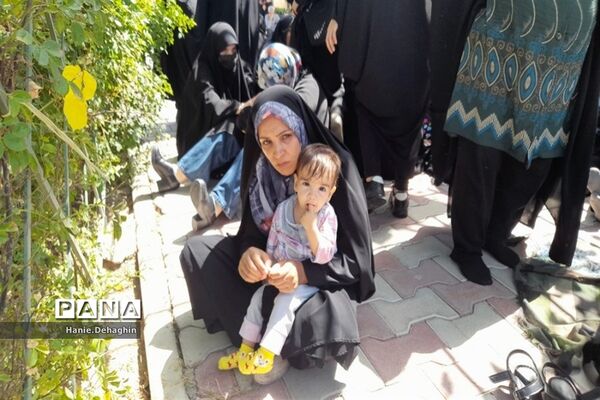 حضور دانش‌آموزان پاکدشت در مراسم رحلت امام‌خمینی (ره)