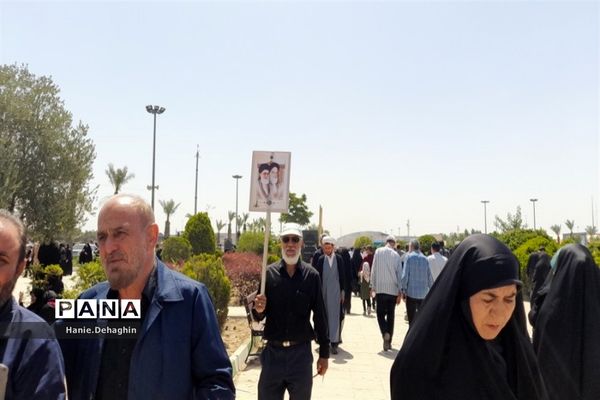 حضور دانش‌آموزان پاکدشت در مراسم رحلت امام‌خمینی (ره)