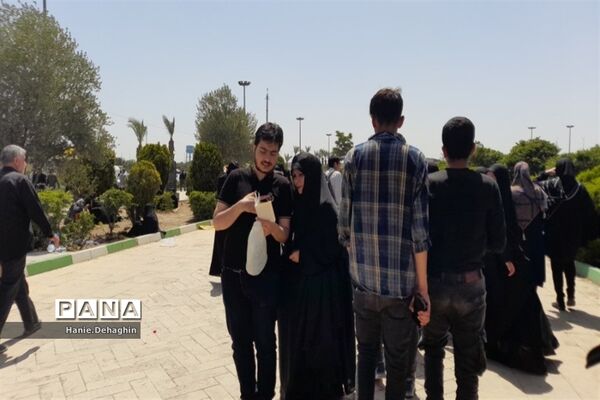 حضور دانش‌آموزان پاکدشت در مراسم رحلت امام‌خمینی (ره)