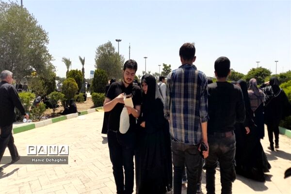 حضور دانش‌آموزان پاکدشت در مراسم رحلت امام‌خمینی (ره)