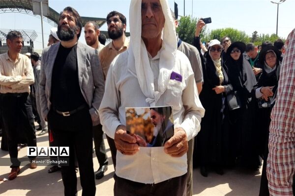حضور دانش‌آموزان پاکدشت در مراسم رحلت امام‌خمینی (ره)