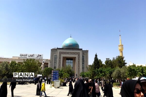 حضور دانش‌آموزان پاکدشت در مراسم رحلت امام‌خمینی (ره)