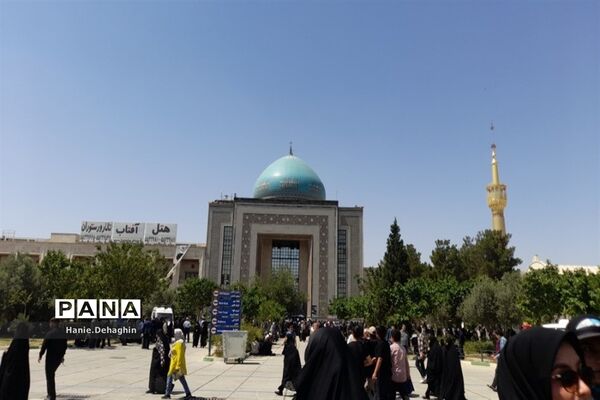 حضور دانش‌آموزان پاکدشت در مراسم رحلت امام‌خمینی (ره)