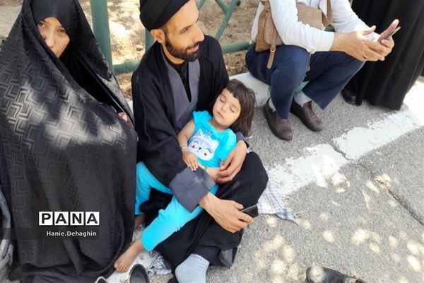 حضور دانش‌آموزان پاکدشت در مراسم رحلت امام‌خمینی (ره)