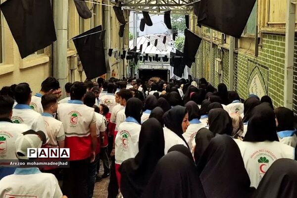 تجدید میثاق اعضای جوانان جمعیت هلال احمر قرچک با یادگار بنیانگذار کبیر انقلاب اسلامی ایران
