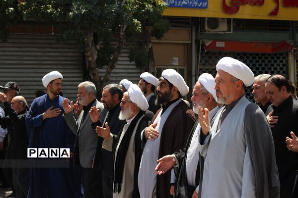 تجدید میثاق دانش‌آموزان و اعضای هیات محبان اهل بیت با آرمان‌های امام خمینی(ره)