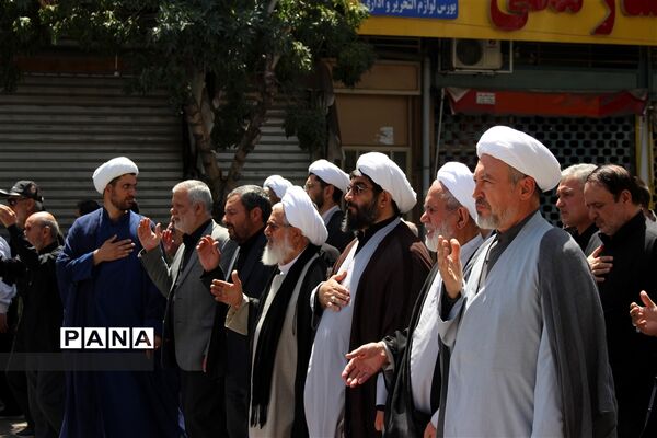 تجدید میثاق دانش‌آموزان و اعضای هیات محبان اهل بیت با آرمان‌های امام خمینی(ره)