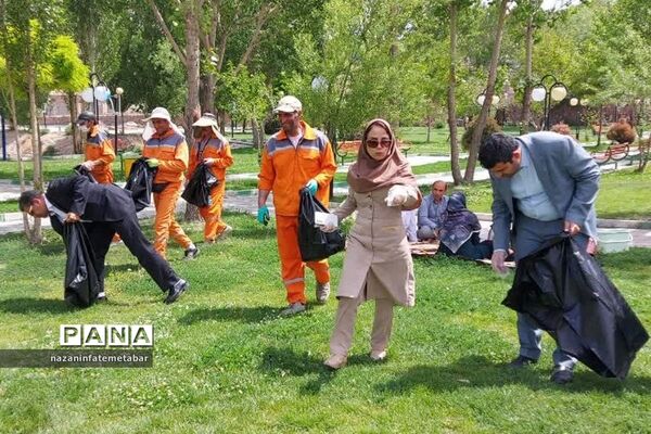 برگزاری پویش مردمی پاکسازی محیط‌زیست در پارک امیری فیروزکوهی شهرستان فیروزکوه