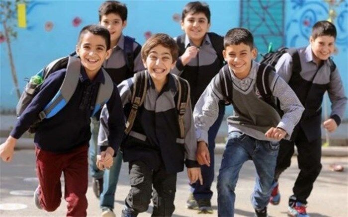 دانش‌آموزان بهترین مروج برای استفاده از انرژی‌های تجدیدپذیر و بهره‌وری برق هستند