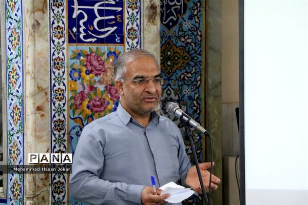 حضور مدیرکل آموزش و پرورش در مسجد رسول اعظم در شیراز