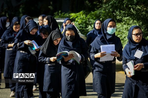 امتحانات نهایی مقطع متوسطه در قاب  تصویر