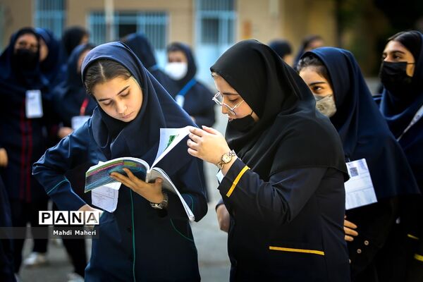 امتحانات نهایی مقطع متوسطه در قاب  تصویر