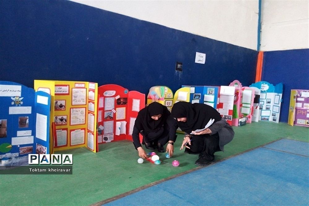 نمایشگاه جابربن‌حیان و فرصت‌های متنوع یادگیری دانش‌آموزان شهرستان شیروان