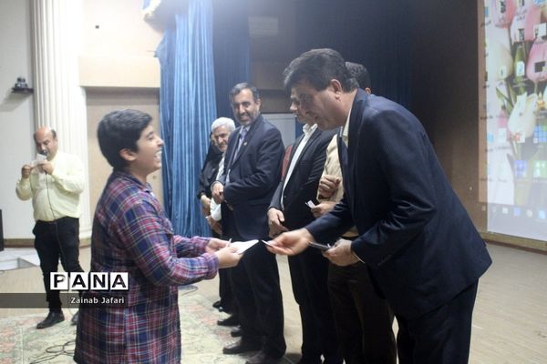 طرح سینما مهر در بوشهر با اکران فیلم سینمایی غریب