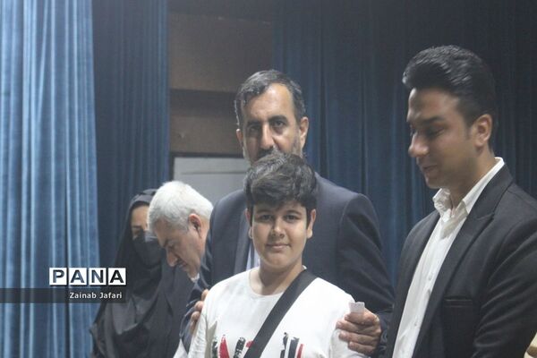 طرح سینما مهر در بوشهر با اکران فیلم سینمایی غریب