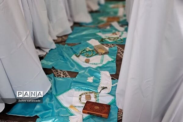 جشن تکلیف در دبستان برکت آبعلی رودهن در پایان سال تحصیلی