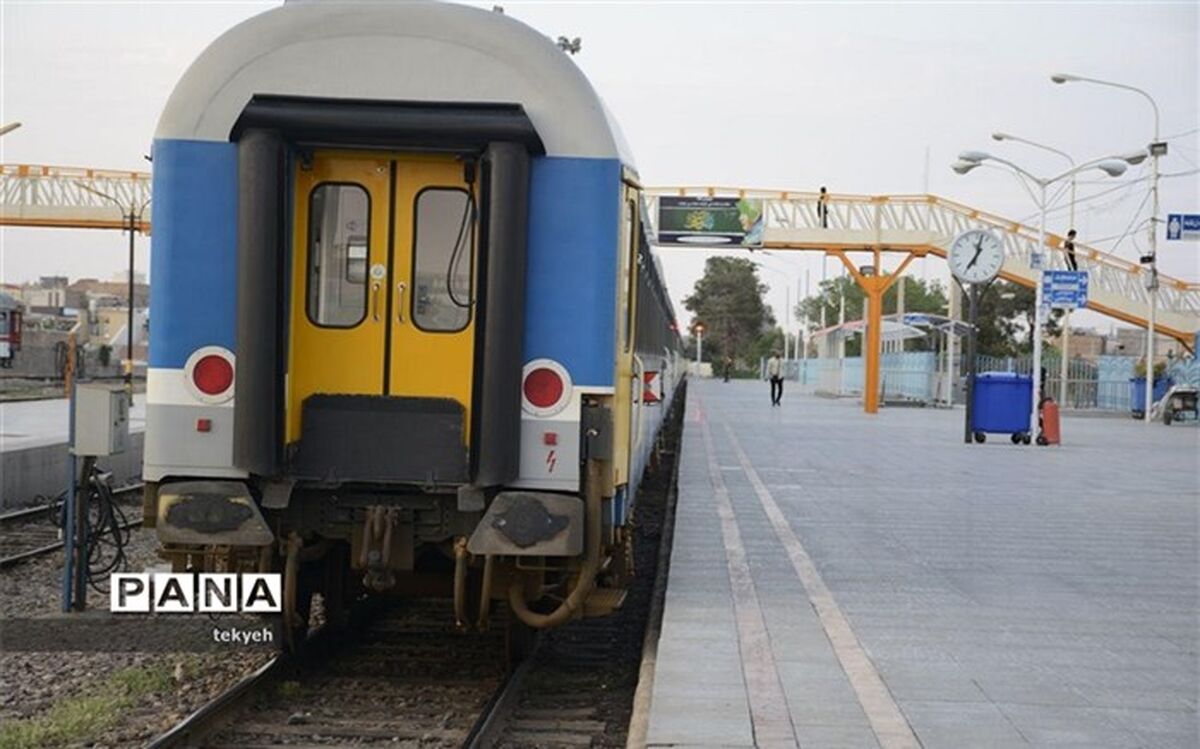 فروش بلیت قطارهای مستقیم خاورانِ تبریز به تهران از ساعت ۱۰ امروز
