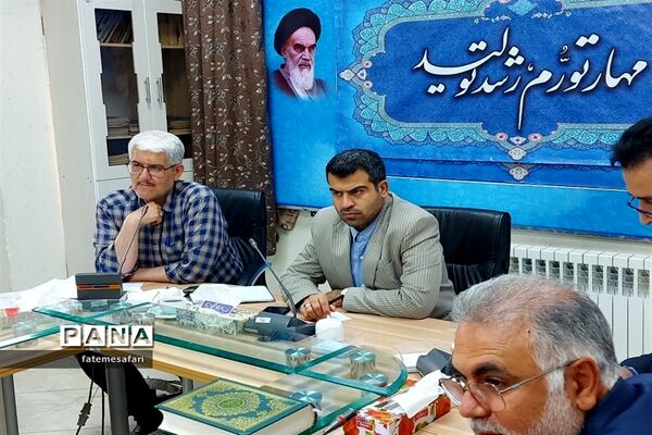 نشست شورای هماهنگی مبارزه با مواد مخدر در شهرستان فیروزکوه