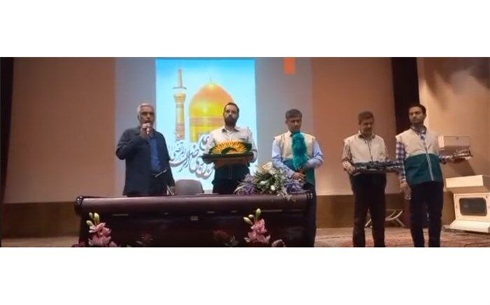 حضور خادمیاران رضوی بین زائران اصفهانی خانه خدا/فیلم