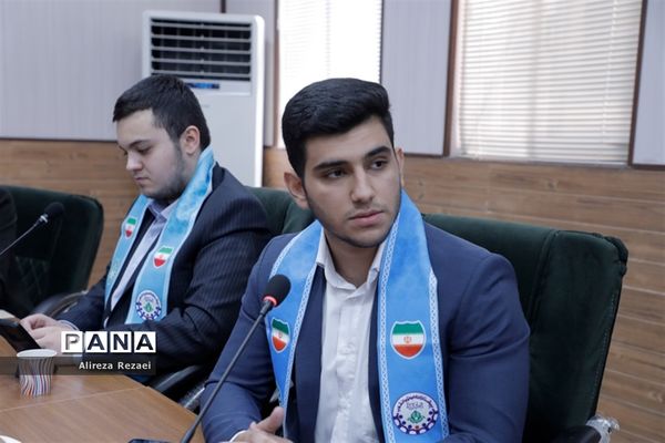 نشست شورای معاونان آموزش و پرروش قم با موضوع سازمان دانش‌آموزی