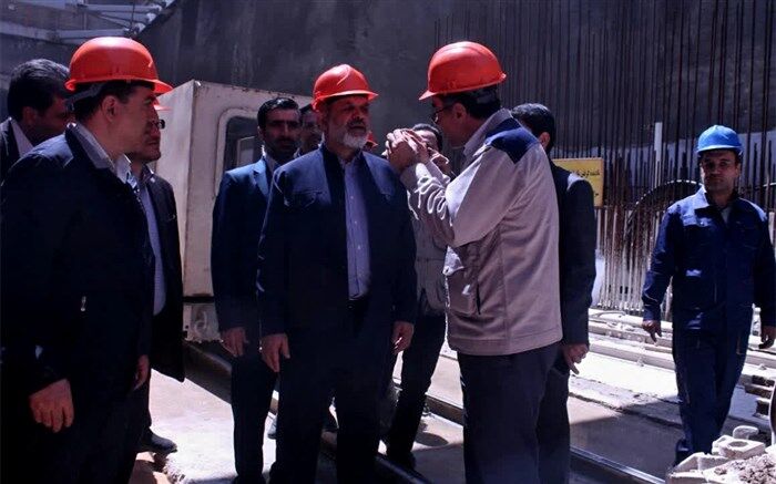 بازدید وزیر کشور از روند پیشرفت خط ۲ مترو تبریز