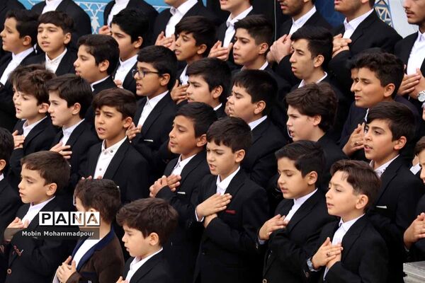 استقبال پرشکوه مردم تبریز از رئیس جمهوری