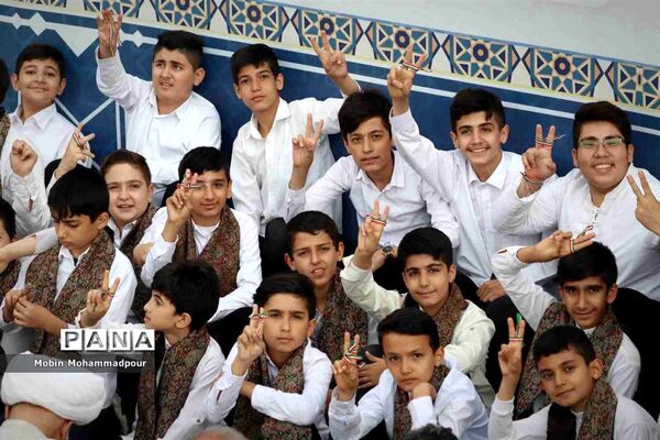 استقبال پرشکوه مردم تبریز از رئیس جمهوری