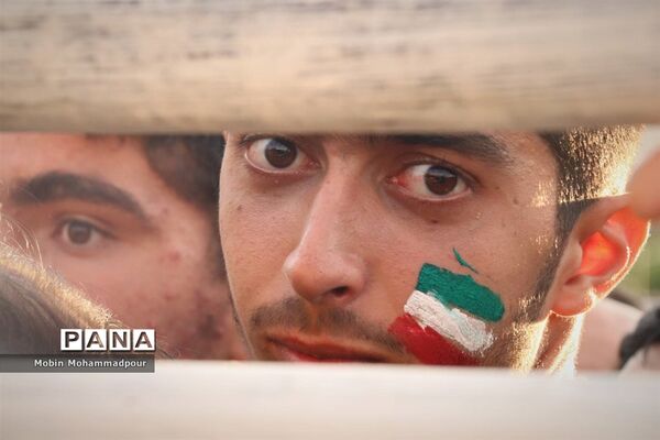 استقبال پرشکوه مردم تبریز از رئیس جمهوری