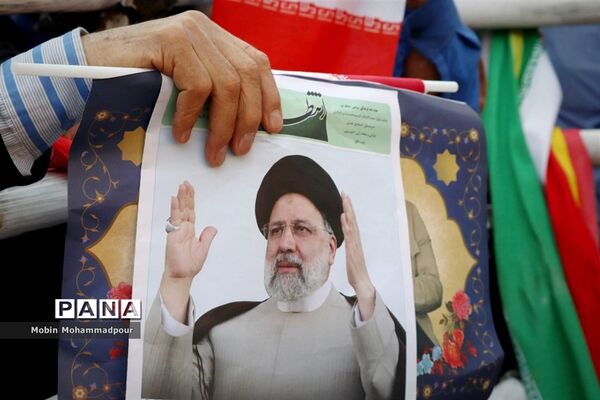 استقبال پرشکوه مردم تبریز از رئیس جمهوری