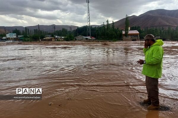 وقوع شدید سیل در برخی از روستاهای شهرستان فیروزکوه