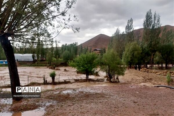 وقوع شدید سیل در برخی از روستاهای شهرستان فیروزکوه