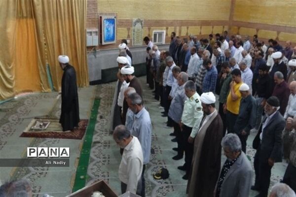 نماز جمعه شهر جوادآباد باحضور مدیرکل آموزش و پرورش شهرستان‌های استان تهران