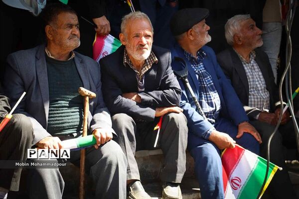 دیدار پرشکوه مردم شهرستان چاراویماق با رییس‌جمهوری