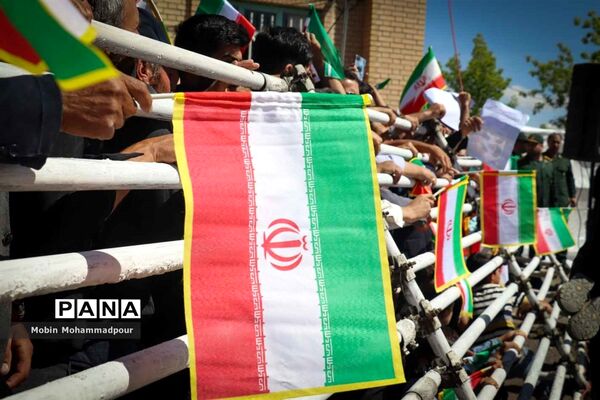 دیدار پرشکوه مردم شهرستان چاراویماق با رییس‌جمهوری