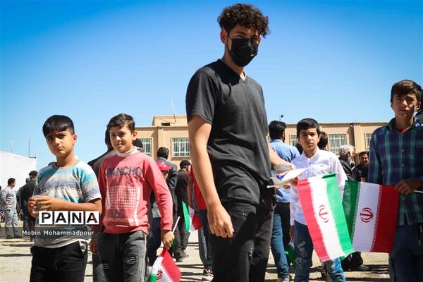 دیدار پرشکوه مردم شهرستان چاراویماق با رییس‌جمهوری