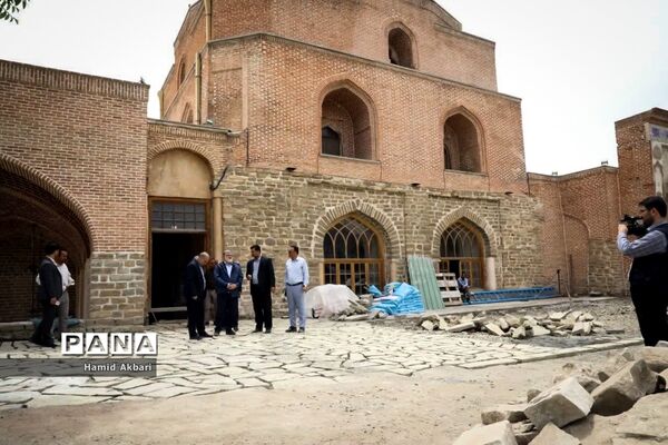 بازدید استاندار آذربایجان‌ غربی از مکان‌های تاریخی ارومیه
